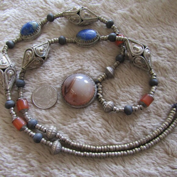 Vintage handcrafted statement necklace - Picture 2 of 9